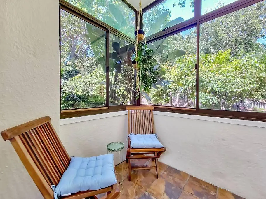Spacious Two Bedroom Apartment In Newlands Cape Town South Africa