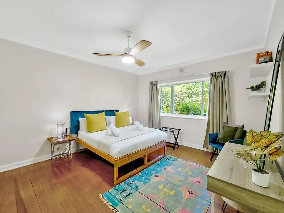 Spacious Two Bedroom Apartment In Newlands Cape Town