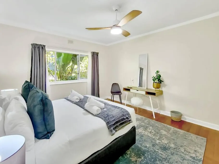 Spacious Two Bedroom Apartment In Newlands Cape Town