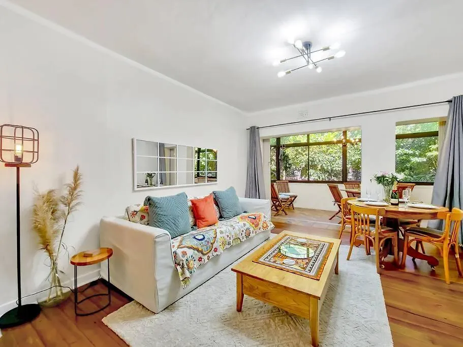 Spacious Two Bedroom Apartment In Newlands Cape Town Güney Afrika