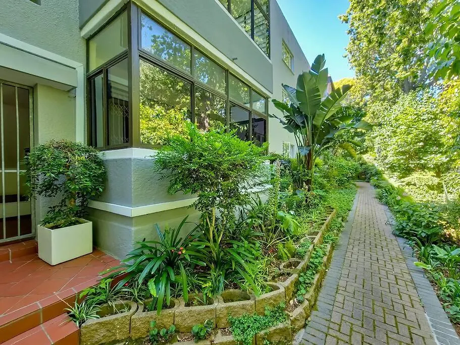 Spacious Two Bedroom Apartment In Newlands Cape Town South Africa